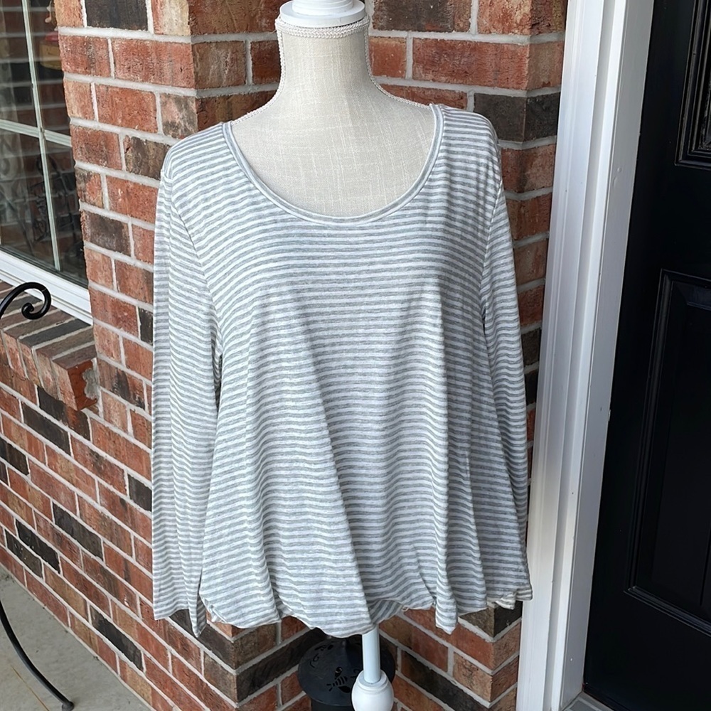 Grace + Karma Long Sleeve‎ Top